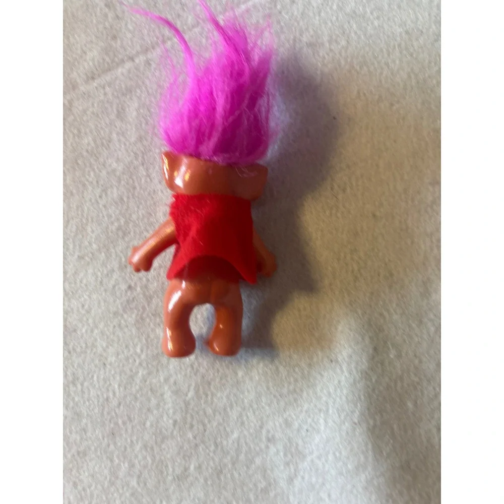 Vintage Troll Doll Pink Hair Blue Eyes Red Heart Vest Made in Korea 3 Inch‎